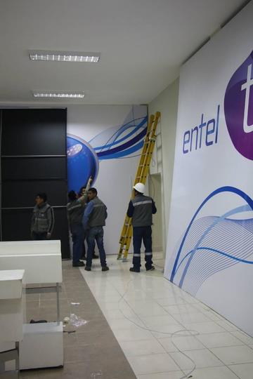 La empresa Entel prepara el espacio.