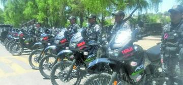 Entregan 10 motocicletas a la Policía de Tarija para seguridad ciudadana