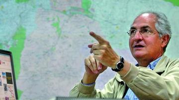 El opositor Ledezma escapa de Venezuela con destino a España