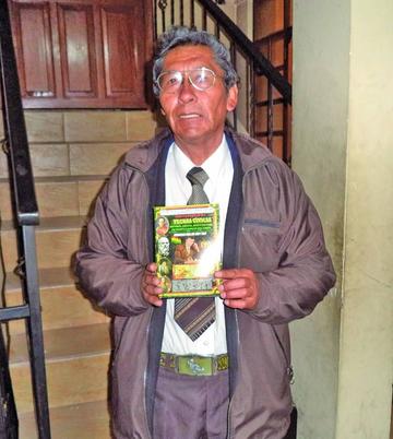 Coronado difunde el libro sobre las fechas cívicas