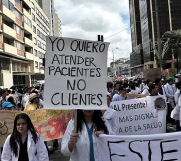 Médicos abandonan el diálogo y mantienen la huelga indefinida