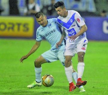 San José y Bolívar se dividen honores