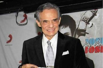 José José revive los peores  instantes de su vida en serie