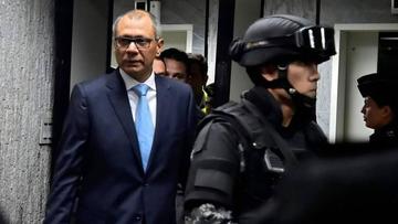 Ganó en las elecciones en abril con el presidente, Lenín Moreno, por la formación de izquierdas Alianza País (AP).