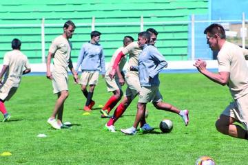 El equipo en el cierre de sus prácticas.