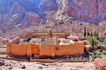 Reabren una histórica biblioteca  en el Sinai