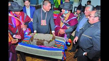 Vuelve a Bolivia la huella más antigua