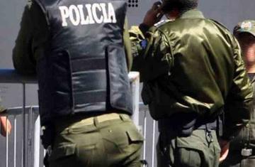 Van a prisión dos policías implicados en un atraco