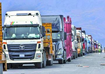 Cámara de Transporte va al paro y choferes aceptan el diálogo