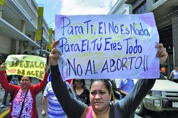 El articulo 157 es el más cuestionados por este sector que plantea la despenalización parcial del aborto.