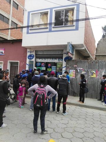 Los grupos de control obligaron a cerrar tiendas.
