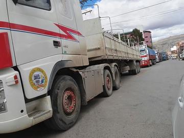 La carretera hacia Oruro está expedita