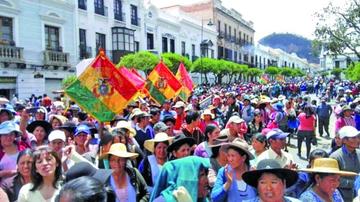 Crece presión por la abrogación del Código Penal y respeto al 21F