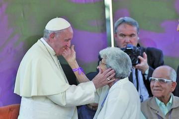 El Papa pide perdón por abusos a menores por parte del clero