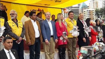 La Paz inicia gran fiesta de la Alasita