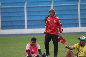 La banda roja hace hincapié en el balón parado 