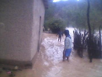 Instruyen en salvaguardar la vida de las personas frente a las lluvias