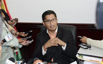 Gobierno llama al fiscal Edwin Blanco “representante de delincuentes”