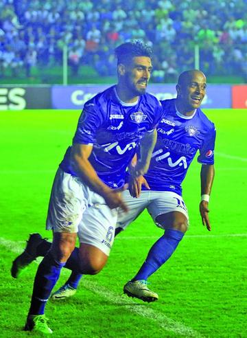 Wilstermann sorprende en su casa a Oriente Petrolero 