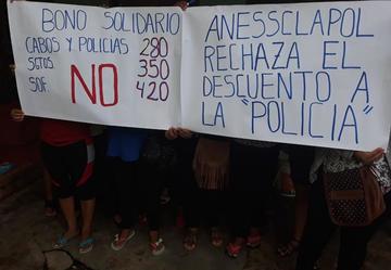Los policías se declaran en alerta por posible descuento