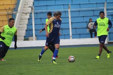 Adrián y Mealla comandarán el ataque del plantel lila