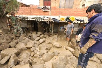 Reportaron serios daños en 25 casas por la riada de Tiquipaya