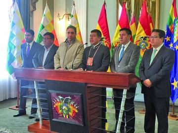 Equipo técnico y júridico se reúne en La Haya por mar y Silala el 14