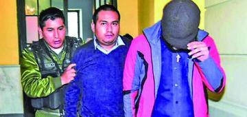 Fiscal Erlan Almanza niega que extorsionó a Juan Pari