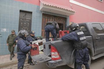 Personal de la Intendencia Municipal se incauta de bebidas.