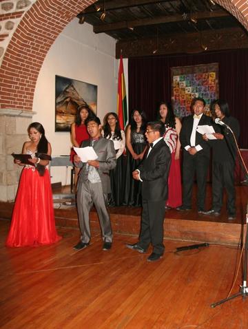 Los cantantes que participaron en el acontecimiento musical.