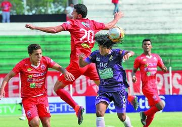 A pesar de la derrota, el plantel lila se mantiene en el segundo lugar con 7 puntos.