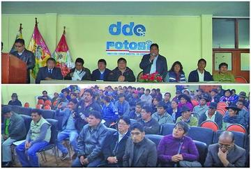Consolidan transferencia de 44 escuelas a la distrital de Potosí