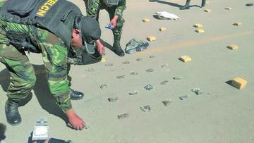 Felcn secuestra bolsitas de marihuana