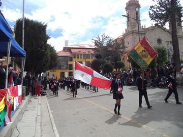 La Unidad Educativa Simeón Roncal.