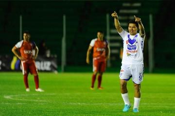 San José doblega a Royal Pari