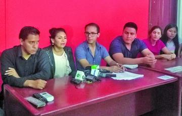 Denuncian penalmente a un docente por caso de racismo en la Uagrm