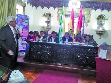 Pedro López presentó el estudio sobre las aguas potosinas del Silala.