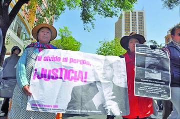 El juicio civil, en Estados Unidos, contra Gonzalo Sánchez de Lozada y Carlos Sánchez Berzaín todavía no concluyó.
