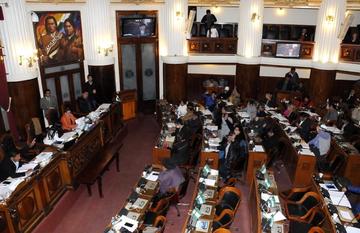 Diputados aprueba proyecto que cambia ley del Órgano Electoral