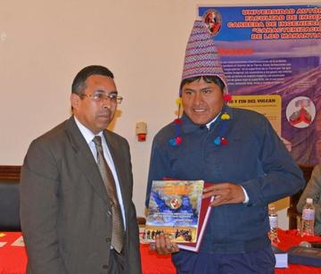 UATF entrega un proyecto de puente