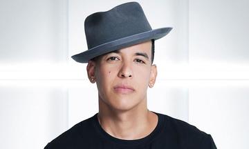 Yankee  compone para otros artistas