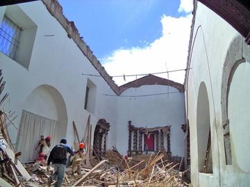 El templo perdió gran parte de su cubierta.