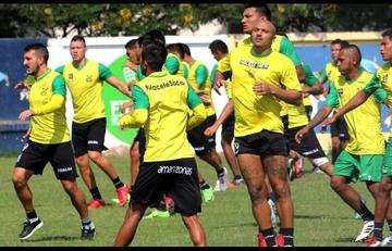 Los refineros partirán el viernes a Santa cruz  