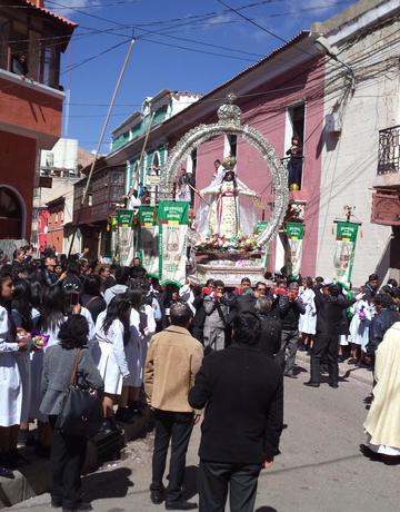 Virgen peregrina pasea en Potosí