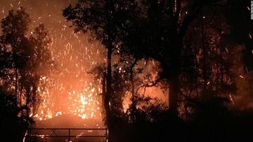 Miles dejan sus casas tras sísmo y erupción de volcán en Hawái
