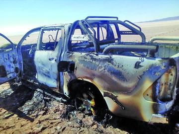 La camioneta quedó destrozada.