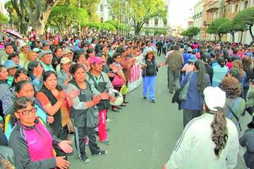 Ayer los chuquisaqueños desarrollaron una marcha de protesta.