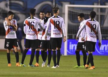 La desazón de los jugadores potosinos tras la derrota.
