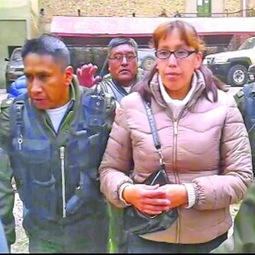 Proponen reponer ley que suspende a jueces y fiscales por consorcio