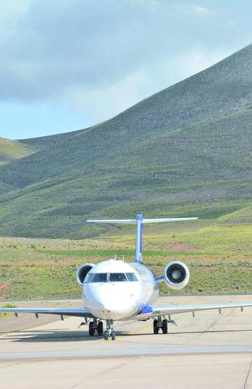 Tratan de consolidar el proyecto de ampliación del aeropuerto.